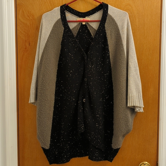 Spring & Clifton Multi Knit Oversized Drapey Sweater - Picture 12 of 13